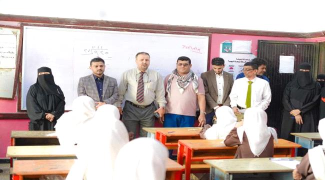
                     "معاوية" يدشن الامتحانات الدراسية الفصلية في مدارس الشيخ عثمان بالعاصمة عدن