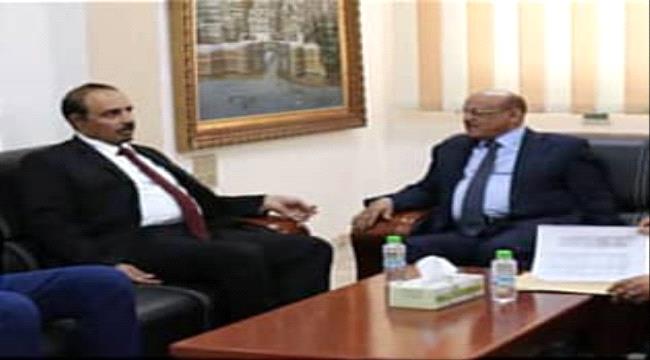 
                     بن ماضي يبحث مع المعبقي آلية تقديم التسهيلات اللازمة لانجاز الاستحقاقات المالية للمحافظة