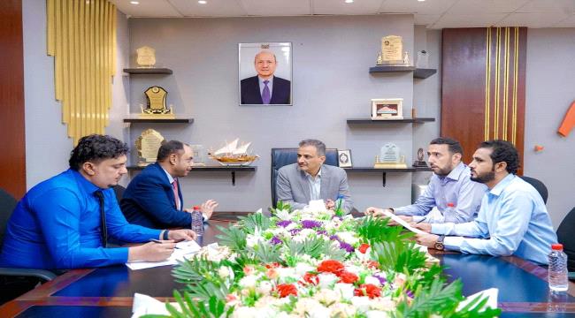 
                     لملس يبحث مع مصلحة الهجرة والجوازات توسيع وتطوير العمل وإعادة تأهيل الإصدار الآلي