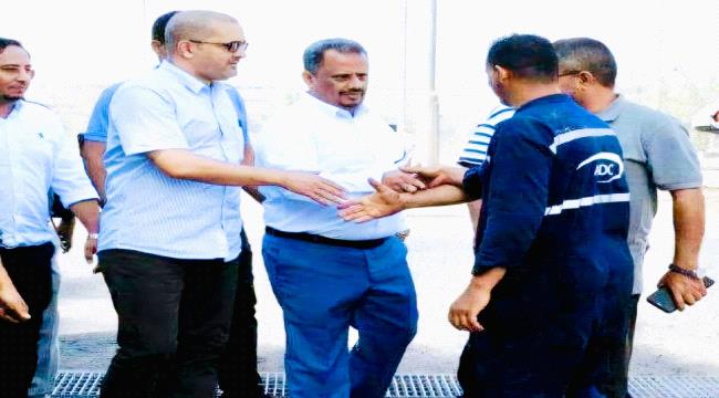 
                     رئيس مجلس إدارة شركة عدن لتطوير الموانئ يتفقد مستوى الانضباط الوظيفي والاداري
