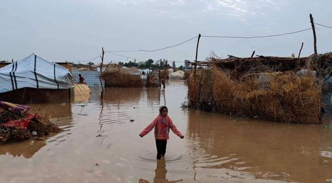 
                     لجان الطوارئ بمأرب تباشر عملها في الانقاذ واصلاح الاضرار في الخدمات العامة جراء الامطار