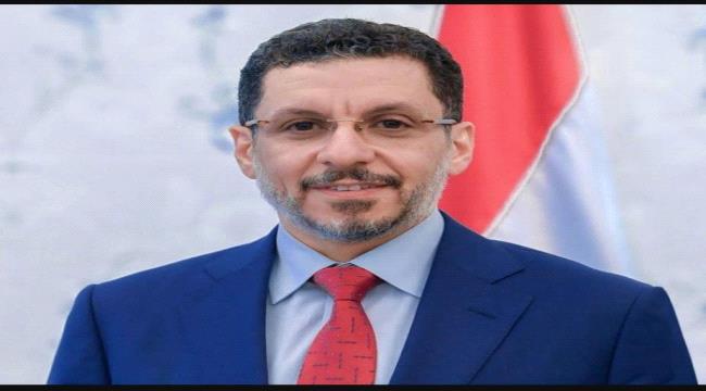 
                     رئيس الوزراء يجري اتصالاً ببعثة منتخبنا الوطني المشارك في خليجي 26