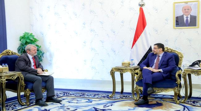 
                     رئيس الوزراء يستقبل في عدن الممثل المقيم لمنظمة الأمم المتحدة للطفولة