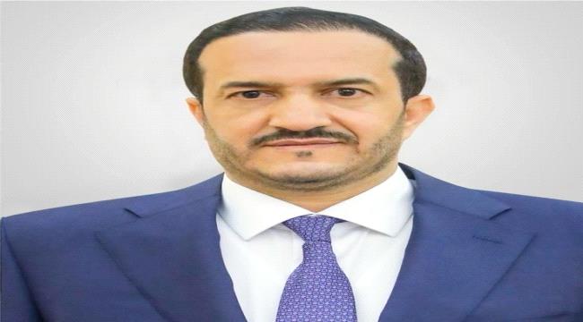 
                     عثمان مجلي يجري مكالمة هاتفية مع السفير أحمد علي عبدالله صالح