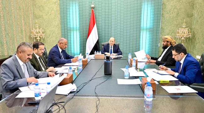 
                     مجلس الرئاسة يستمع لإحاطة رئيس الحكومة حول الموقف الإقتصادي الراهن 