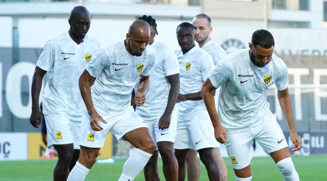 هاتريك بنزيما يقود الاتحاد لاكتساح الأخدود ...