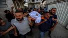 إستشهاد 5 فلسطينيين بينهم طفلة بقصف إسرائيلي على مدينة .
