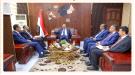 رئيس الوزراء يؤكد ان انخفاض سعر الصرف يجب أن ينعكس مباش.