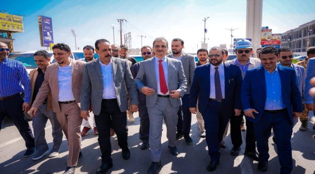 لملس و الحريزي و معاوية يفتتحون مشروع إعادة تأهيل شارع معارض السيارات في الشيخ عثمان 