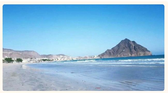 توقعات الطقس نهاراً وليلاً بالسواحل والصحاري والمرتفعات الجبلية