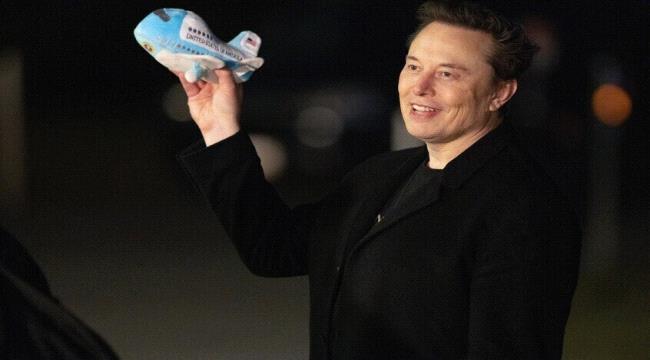 إيلون ماسك يصبح أول شخص في العالم تتجاوز ثروته 600 مليار دولار