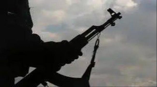 إصابة إمرأة وطفل في حوادث عبث بالسلاح في شبوة ولحج