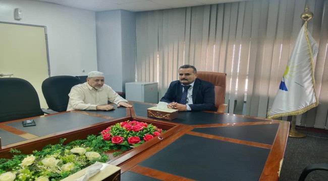 مدير مطار عدن الدولي يلتقي رئيس مكتب التنسيق وتسهيل حركة المنظمات الدو ...