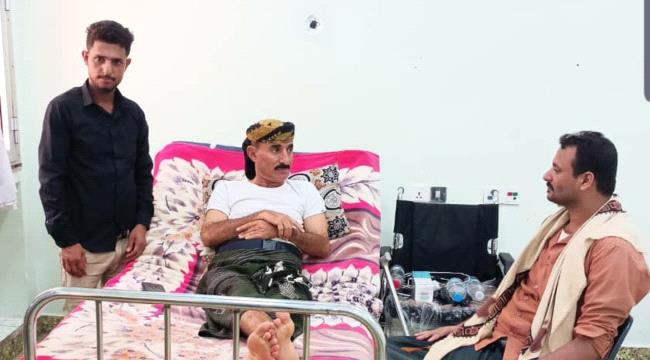البكيلي والصالحي يقومان بزيارة لمدير مديرية المسيمير للإطمئنان على صحته