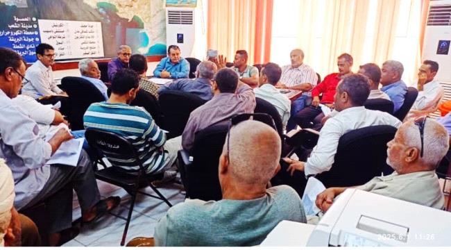 قيادة صندوق النظافة تناقش خطة العيد بحضور مدراء الإدارات ورؤساء الأقسا ...