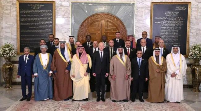وزير الداخلية يتبادل التهاني مع نظرائه في عدد من الدول الشقيقة بمناسبة ...