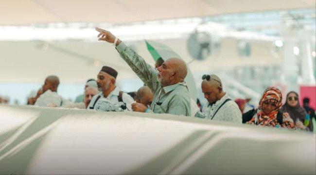 المتعجلون من الحجاج يبدأون رمي الجمرات ويتوجهون لطواف الوداع ...