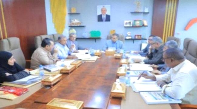 لملس يضع خارطة طريق لتحسين بيئة عدن وتطوير مرافقها الحيوية ...