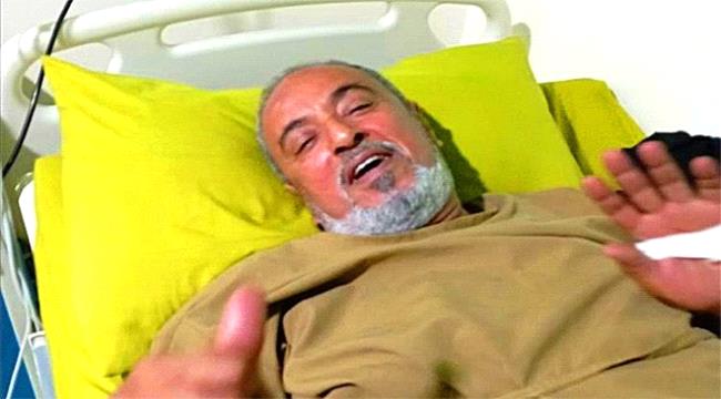 الفنان قاسم عمر يفقد بصره والمحافظ يتكفل بعلاجه ...