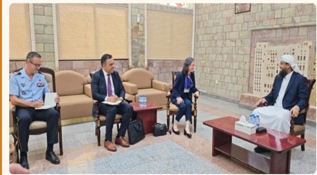 المحرمي يشيد بمواقف فرنسا الداعمة لليمن ويؤكد أهمية تعزيز التعاون المش ...
