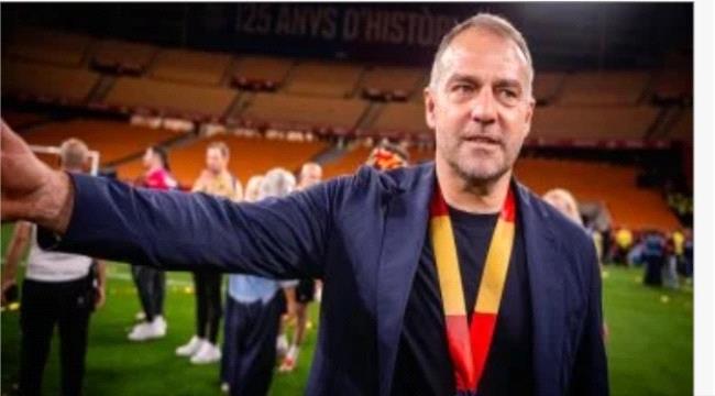 رئيس برشلونة يعلن تجديد عقد فليك حتى 2027 ...