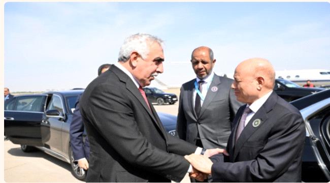 رئيس مجلس القيادة يغادر بغداد بعد مشاركته في اعمال القمة العربية ...