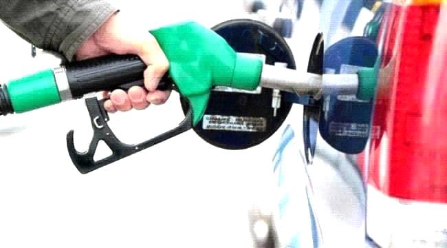 أسعار المشتقات النفطية في عدة محافظات يمنية ...