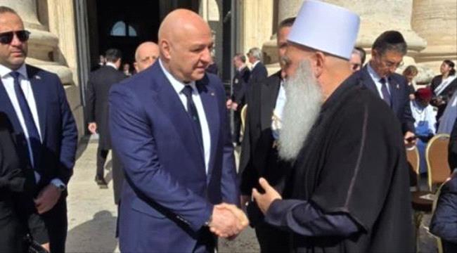 الرئاسة اللبنانية توضح حول صورة لعون مع زعيم الدروز في إسرائيل  ...