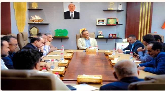 لملس يوجه بتكثيف الحملات الميدانية لضبط المخالفين ومراقبة الأسعار