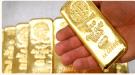 الذهب يسجل تراجعاً مع إقبال المستثمرين على جني الأرباح.
