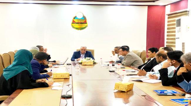 وزارة التربية والتعليم يبحث مع (اليونيسف) سير المشاريع التعليمية ويؤكد ...