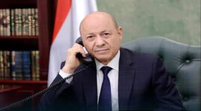 رئيس مجلس القيادة يطلع من عضو المجلس سالم الخنبشي على الأوضاع في محافظ ...