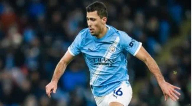 مانشستر سيتي يرفض 55 مليون إسترلينى من برشلونة لضم رودري