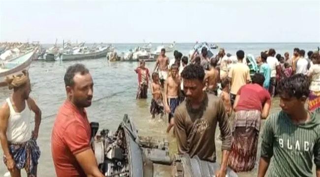 بعد قصف حوثي.. إجلاء 120 صياداً من جزيرة حنيش 