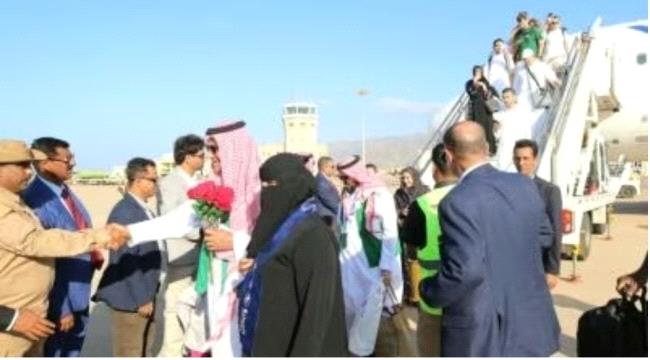 مطار سقطرى يستقبل أولى الرحلات الدولية المباشرة من جدة ...
