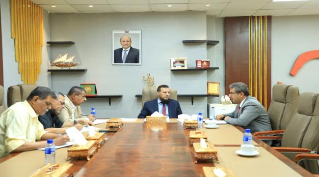 محافظ عدن يؤكد أهمية دور هيئة المواصفات وتعزيز جهودها في حماية المستهلك
