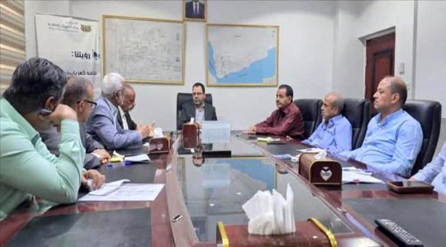 الكاف: العمل بروح الفريق أساس النهوض بقطاع الكهرباء ...