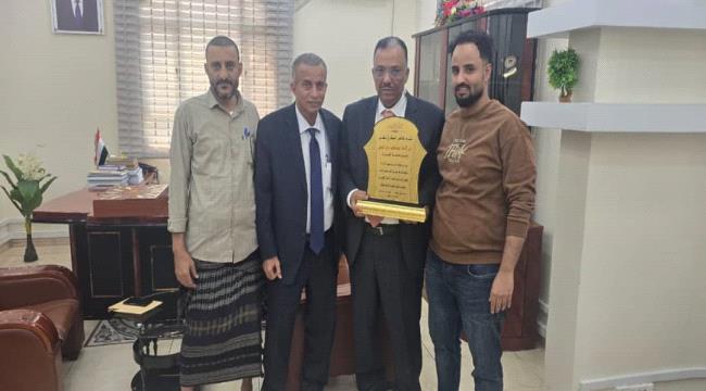 مصدرين الذهب يكرمون رئيس مصلحة الجمارك  ...