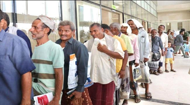 مطالبات بسرعة صرف مستحقات المبعدين المدنيين.. ومناشدة عاجلة لوزير الخدمة المدنية