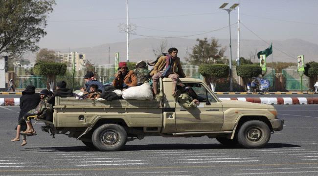 تهديدات الحوثيين للملاحة تنذر بموجة غلاء جديدة في اليمن