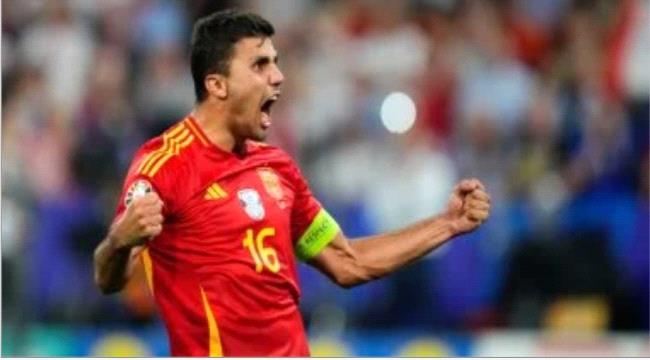 أزمة في قائمة ريال مدريد قبل التعاقد مع رودرى وديوماندي