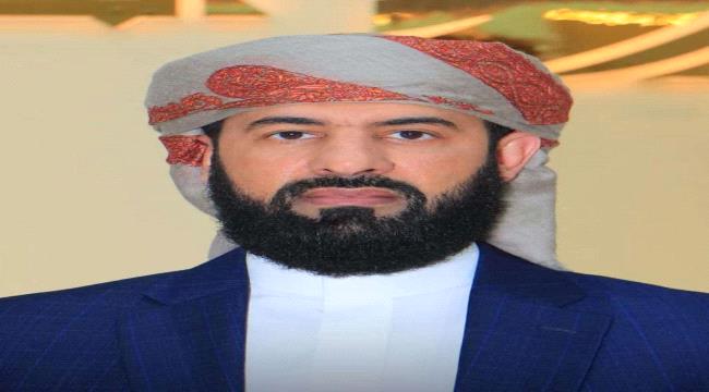 محافظ أبين يوجه بتشكيل لجنة للتحقيق في قضية الناشط مقرع .. والشيخ الطر ...