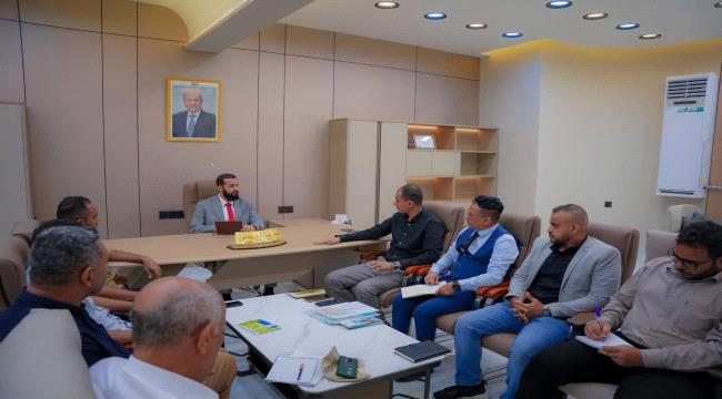 الرباش يناقش تدخلات منظمة صناع النهضة ومؤسسة شباب أبين ويؤكد دعمه للمش ...