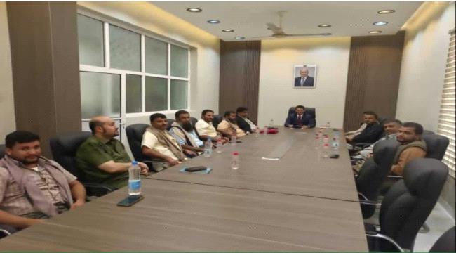 أبين .. اجتماع موسع لمناقشة آلية تنظيم توزيع مادة الغاز وتعزيز الاستقر ...