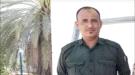 عدن.. مسلحون يداهمون منزل ضابط مباحث ويقتادونه مع أربعة من أ ...