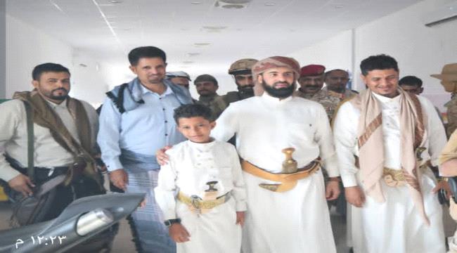 محافظ أبين يتفقد مشاريع التطوير في ساحة الشهداء ويشدد على الجودة والان ...