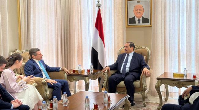 وزير الداخلية يبحث مع السفير الأمريكي تعزيز التعاون  الأمني  ...