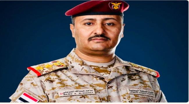 مليشيا الحوثي الارهابية تستهدف مطار عدن وقصر المعاشيق بصواريخ باليستية 
