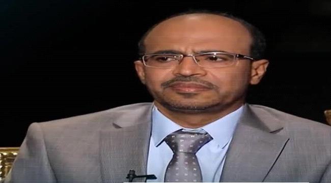 وزير النفط والمعادن يوجه بسرعة توفير أسطوانات الغاز لمخيمات النازحين بعدن